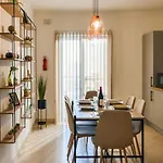 Apartmán Modern 3br W/terrace, Close To Malta Airport - *