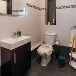 Modern 3br W/terrace, Close To Malta Airport - Apartmán Luqa