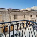 Modern 3br W/terrace, Close To Malta Airport - *