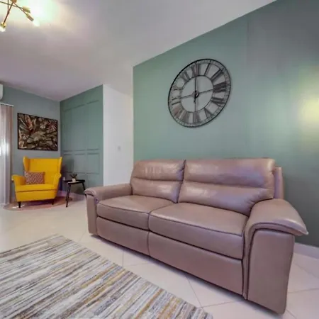 Modern 3br W/terrace, Close To Malta Airport - Apartment Luqa