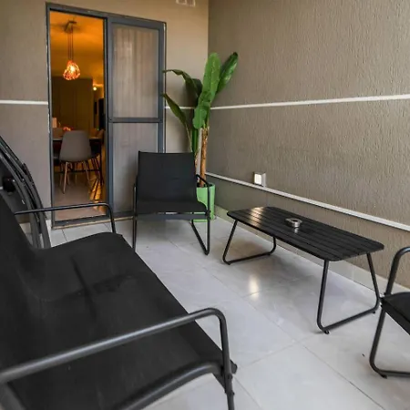 Modern 3br W/terrace, Close To Malta Airport - Daire Luqa